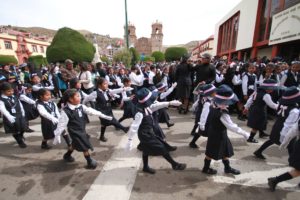 Lễ hội của các trường tiểu học và trung học tại quảng trường